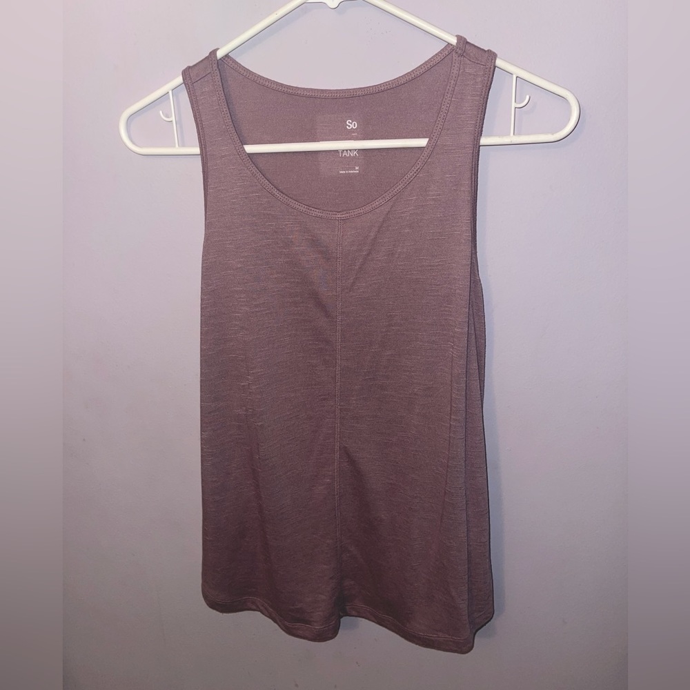 Women’s size M purple workout tank 💜 barely used & in great condition!